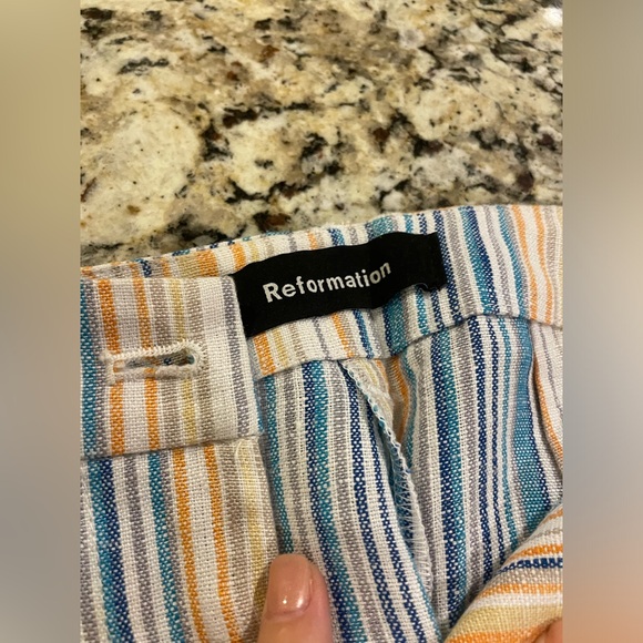 Reformation linen striped pants size 2 - Picture 2 of 3
